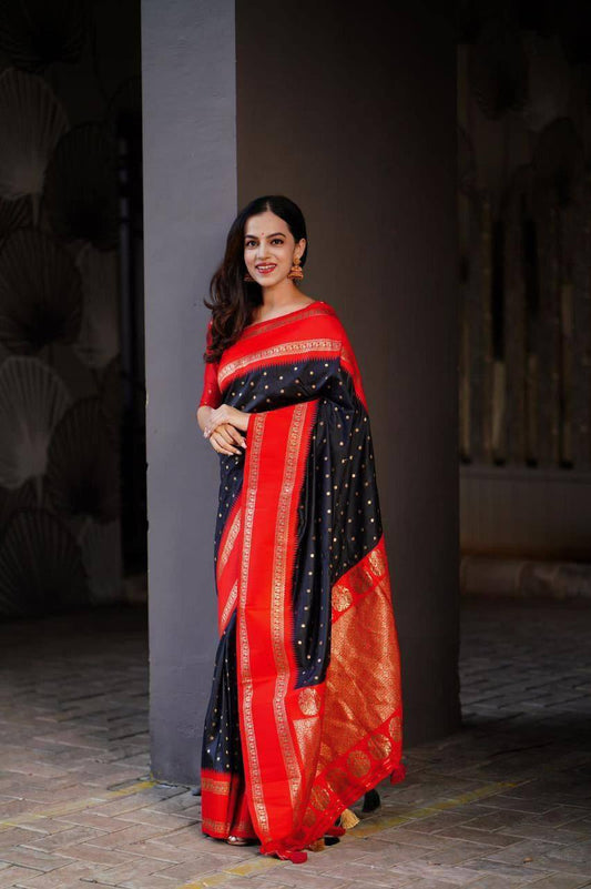 Elegant Comfort Organic Banarasi Lichi Silk Wedding Saree