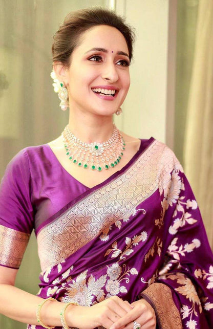 Soft & Comfortable Organic Banarasi Lichi Silk Wedding Saree