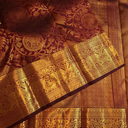 Refined Banarasi Bridal Ensemble Made from Organic Lichi Silk Saree